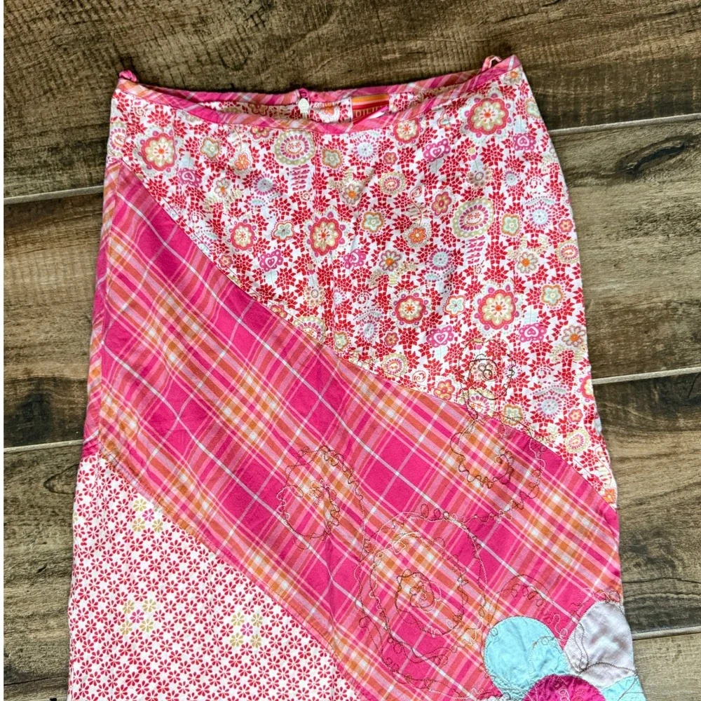 Oilily Women's Vintage Patchwork Floral Applique Plaid Ruffle Maxi Skirt,Pink,34 - Picture 3 of 15